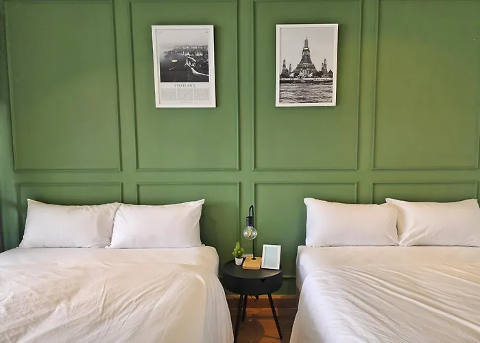Shade House Oldtown Gasthof 3*